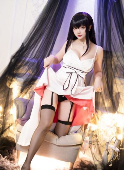 八尺夫人在线