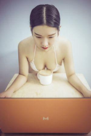 最美情侣免费视频